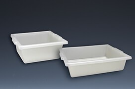 pans-trays-baskets-17-0931