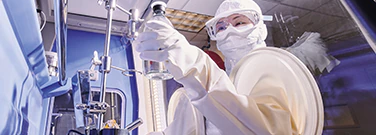 BioClean Nitrile Isolator Gloves: Greater Protection and Increased Longevity